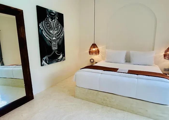 Modern And Stylish 2 Bedroom أوبود