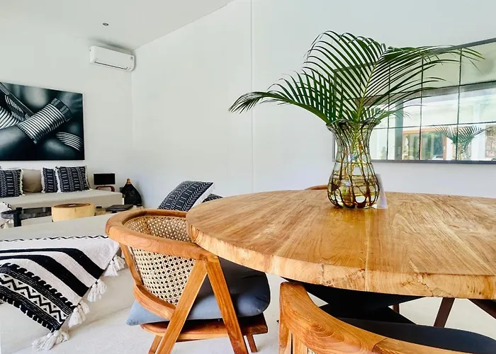 Modern And Stylish 2 Bedroom أوبود